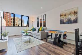 Luxury 2 Bed, Free Wi-Fi and Parking